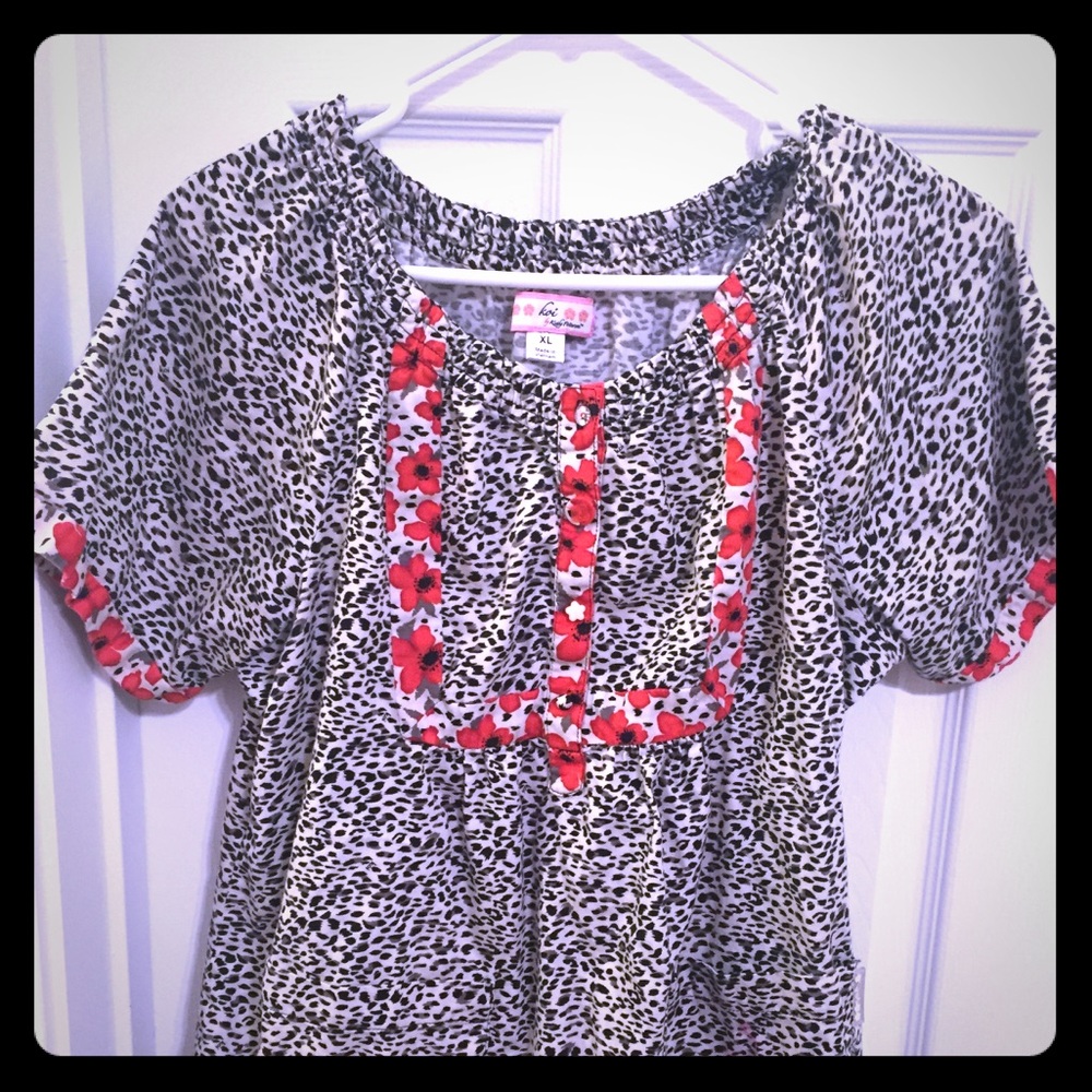 Women’s Scrub Top